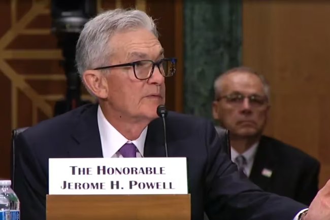 Fed Cuts Rates, Bitcoin Hits Record High Ahead of Powell's Speech